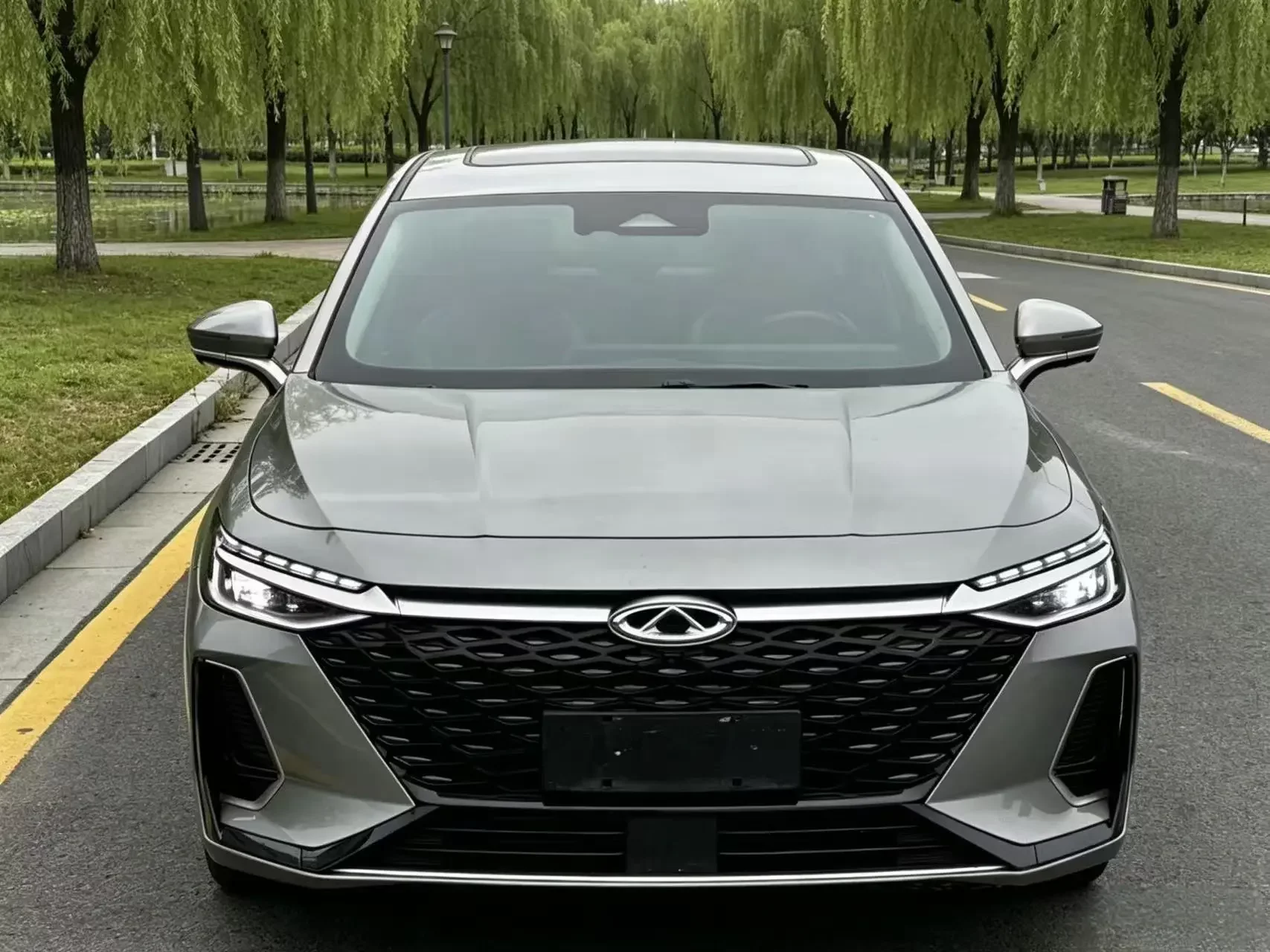 Chery Arrizo 8