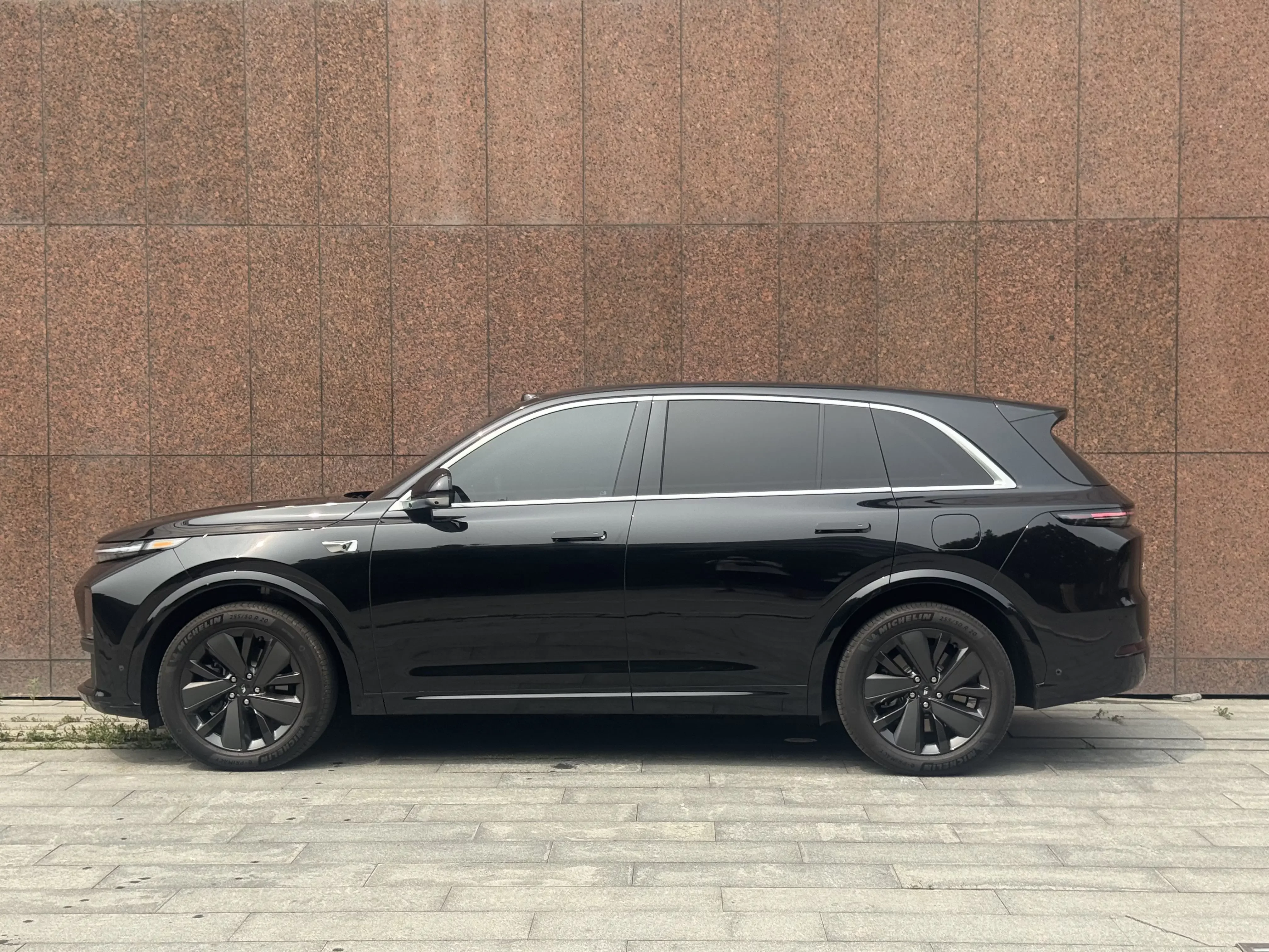 Lixiang L7