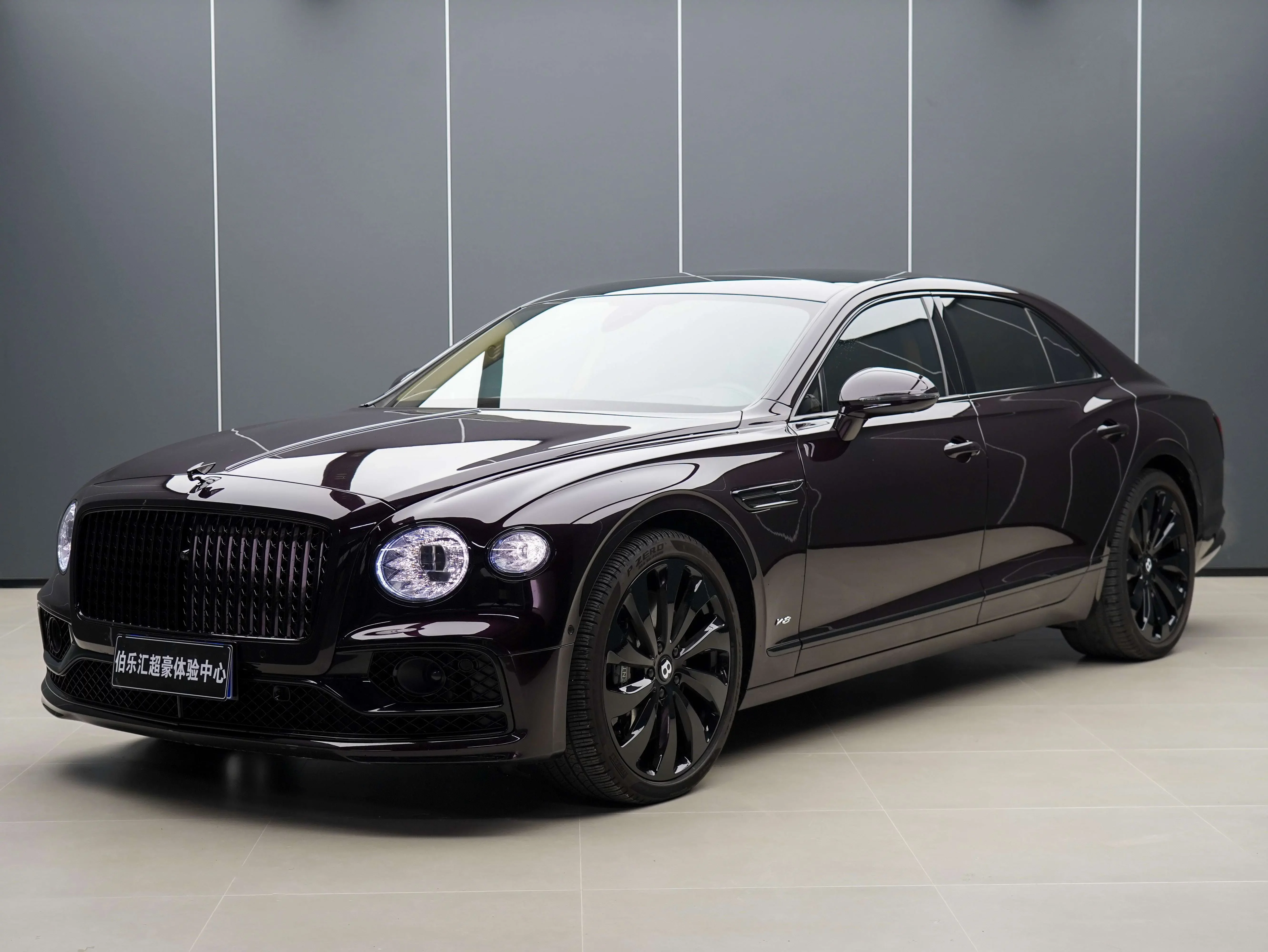 Bentley galloping  из Китая