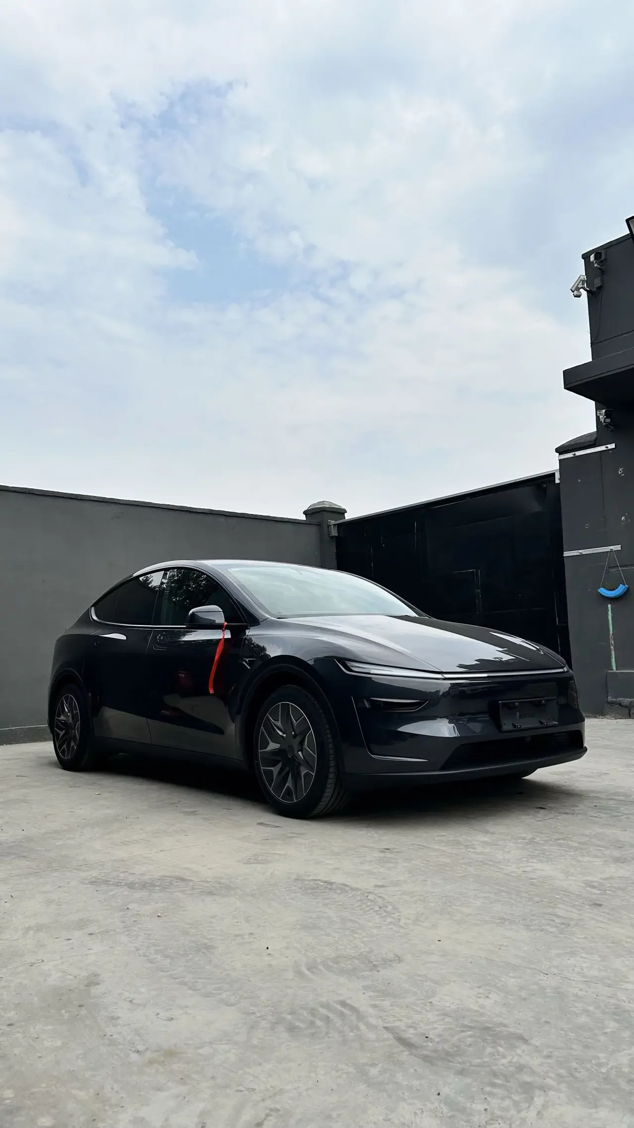 Tesla Model YL