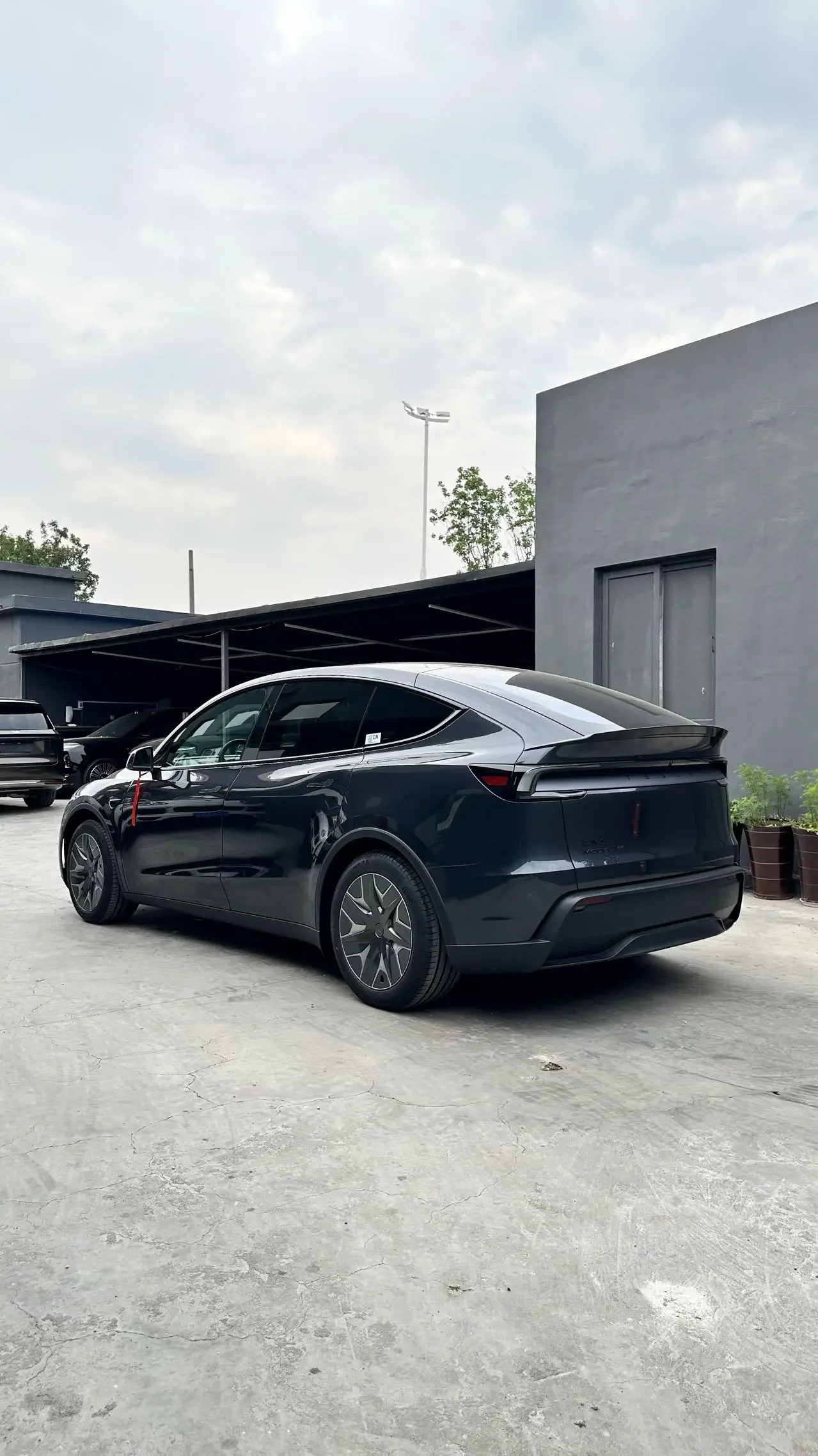 Tesla Model YL