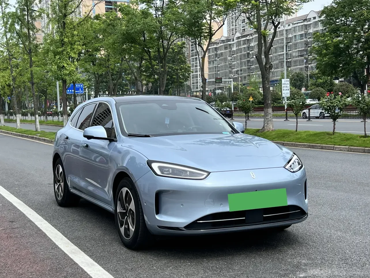 AITO M5