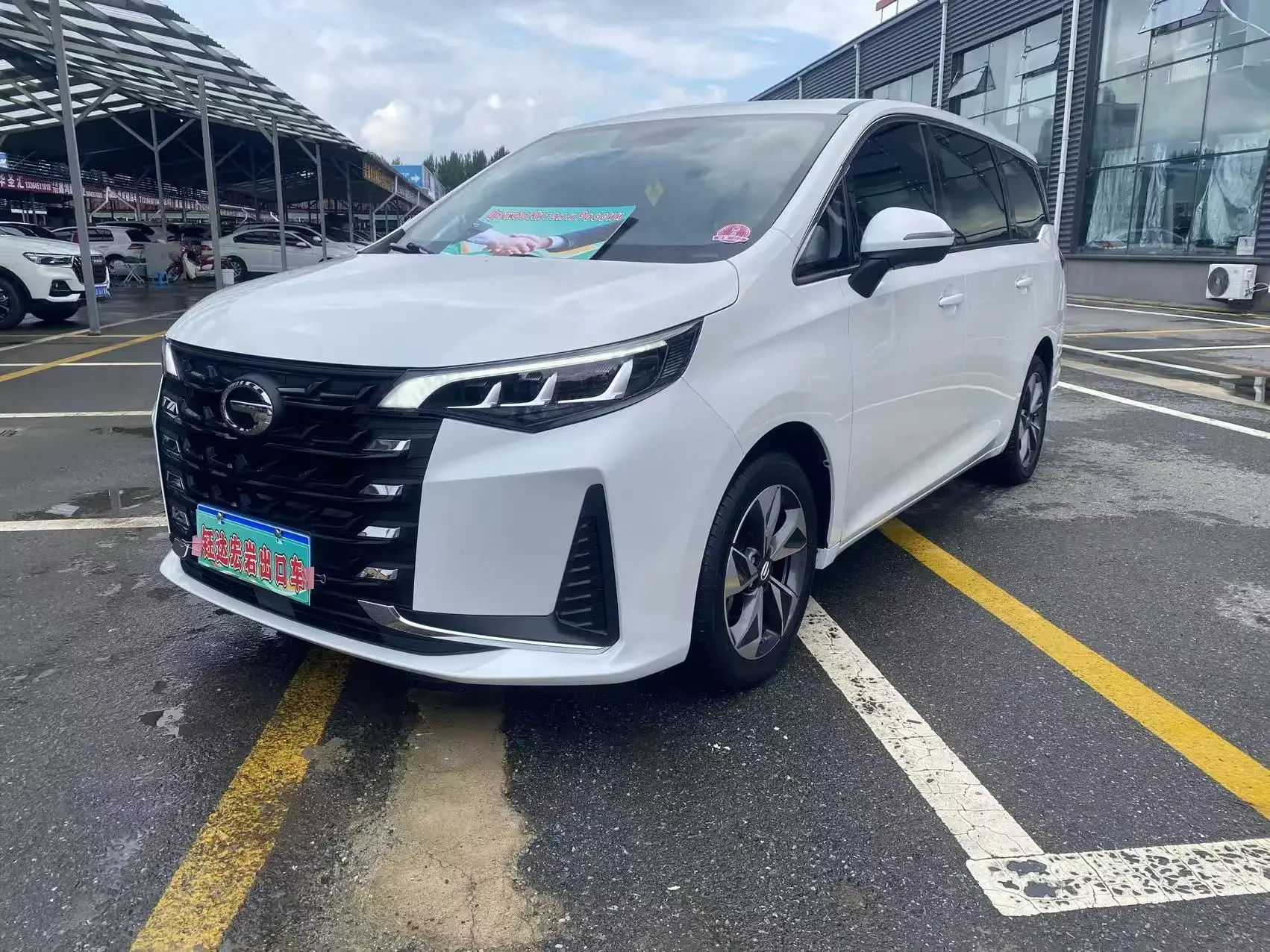 GAC Trumpchi M6  из Китая