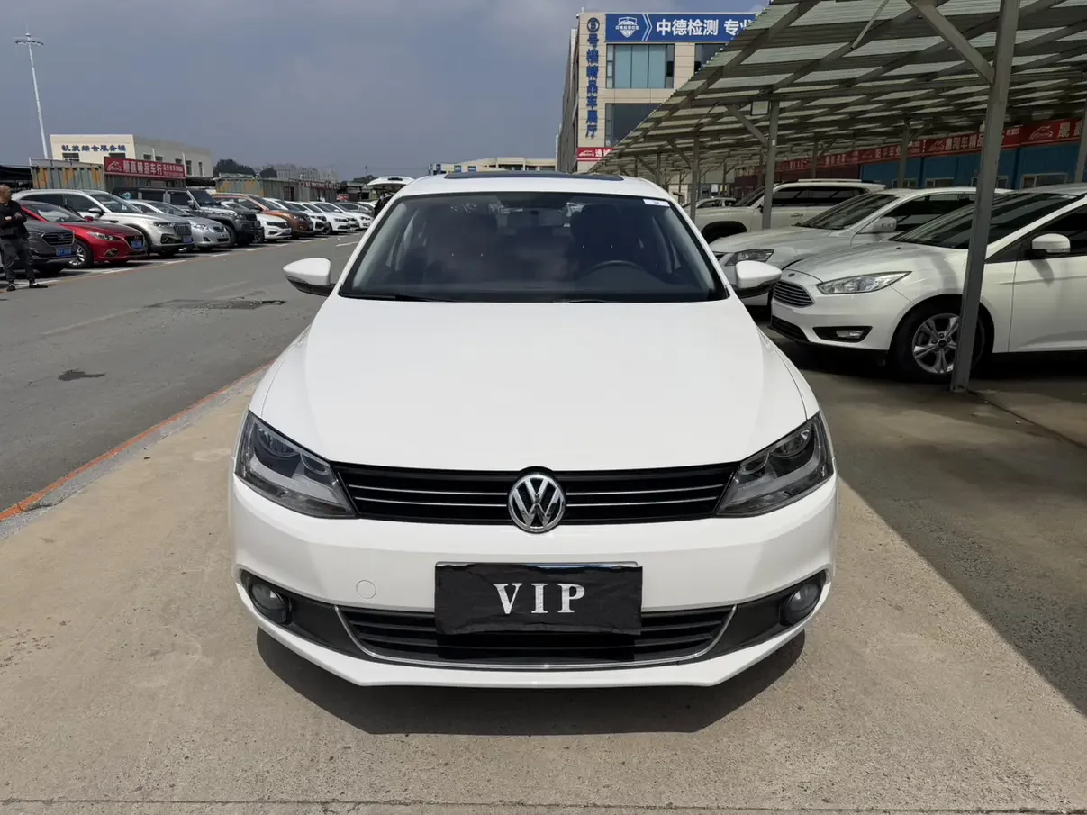 Volkswagen Sagitar