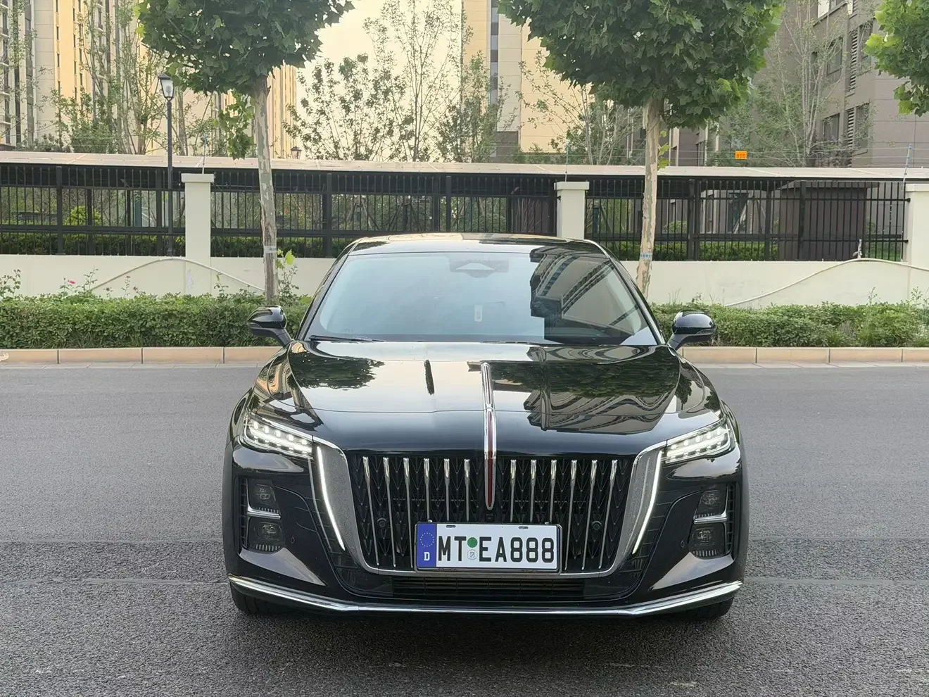 Hongqi H5