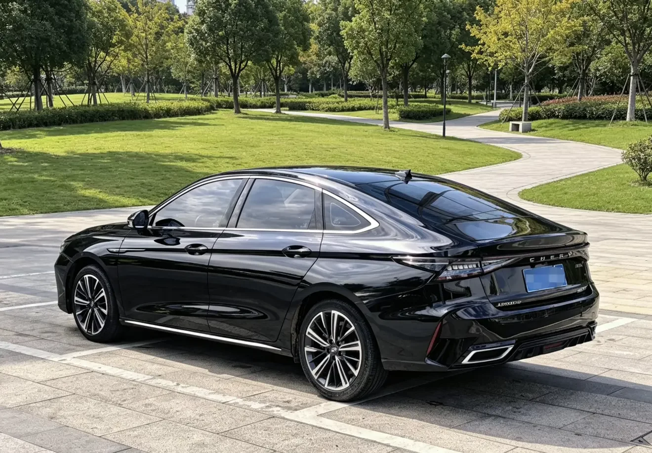 Chery Arrizo 8