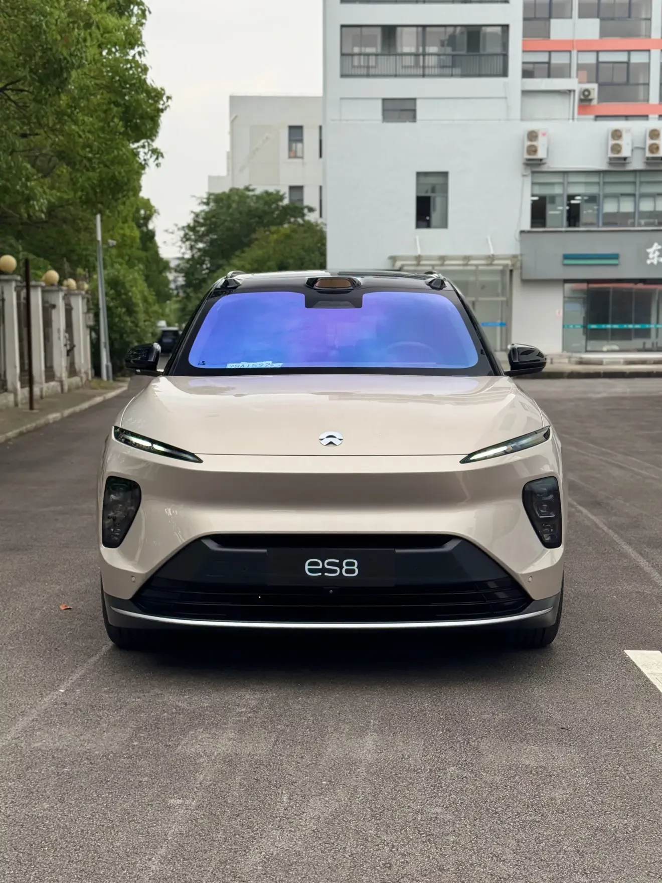 NIO ES8  из Китая