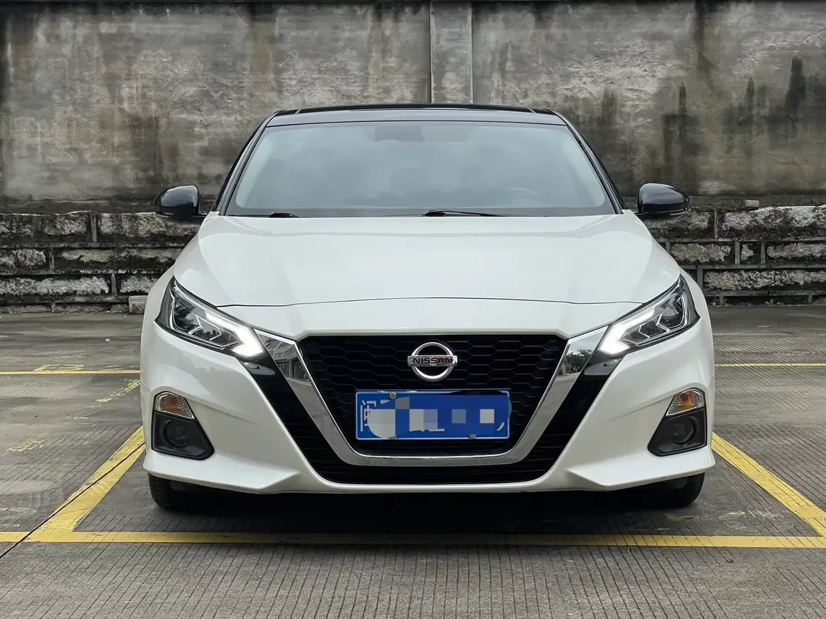 Nissan Altima (Teana)  из Китая