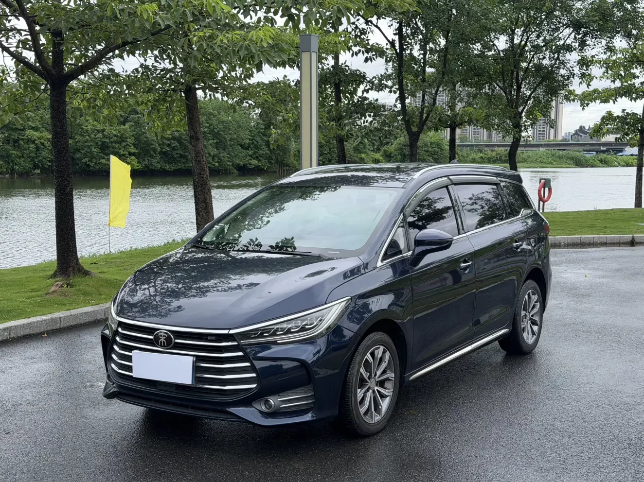 BYD Song MAX