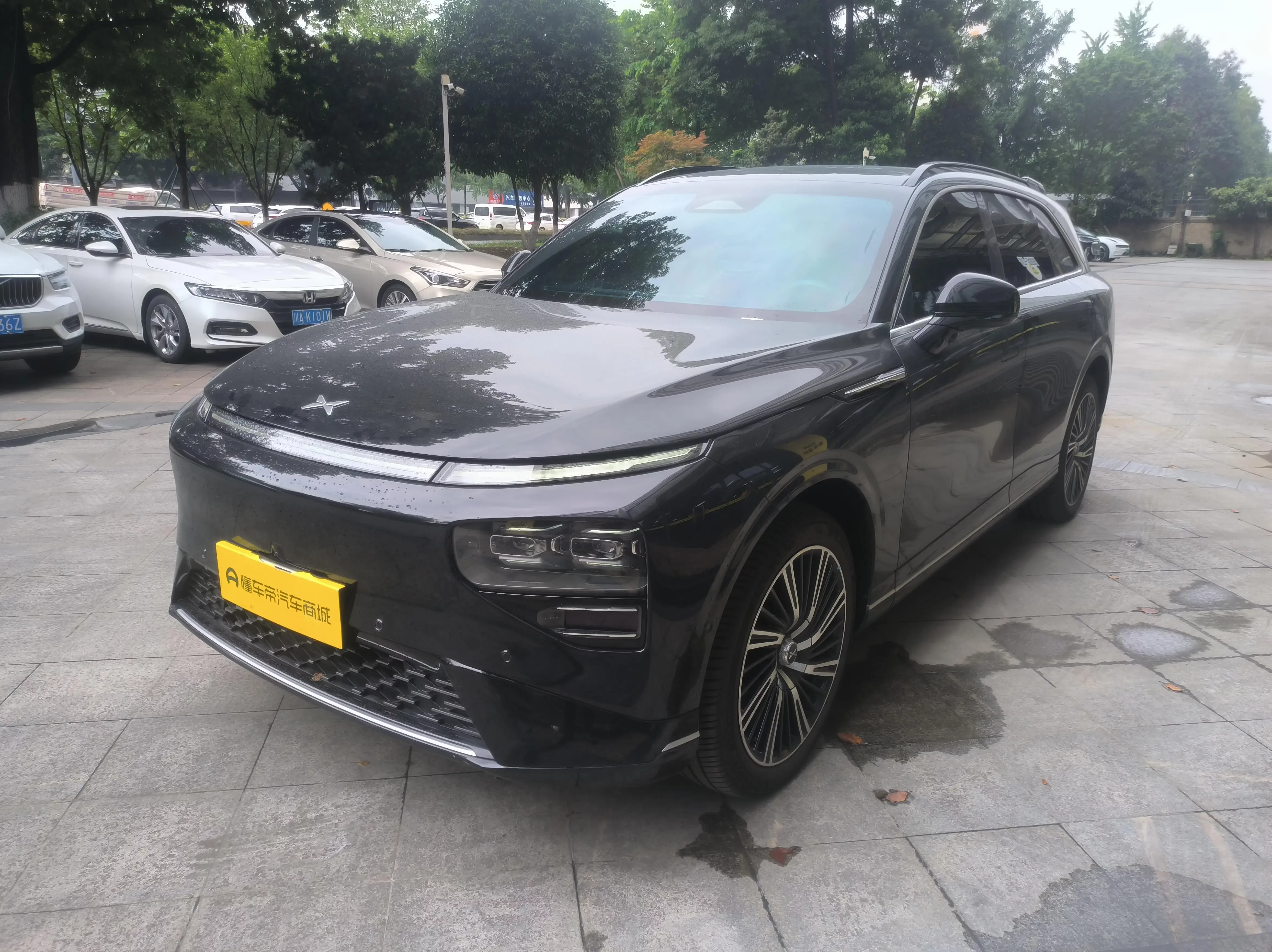 Xpeng G9