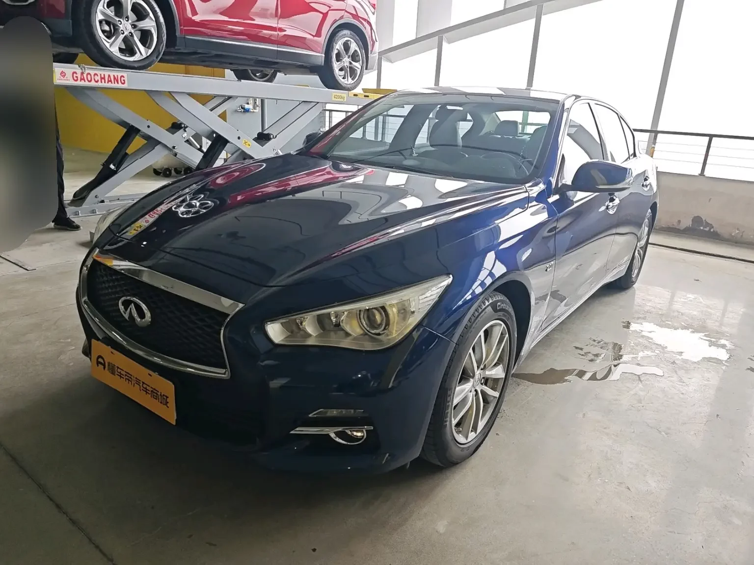 Infiniti Q50L