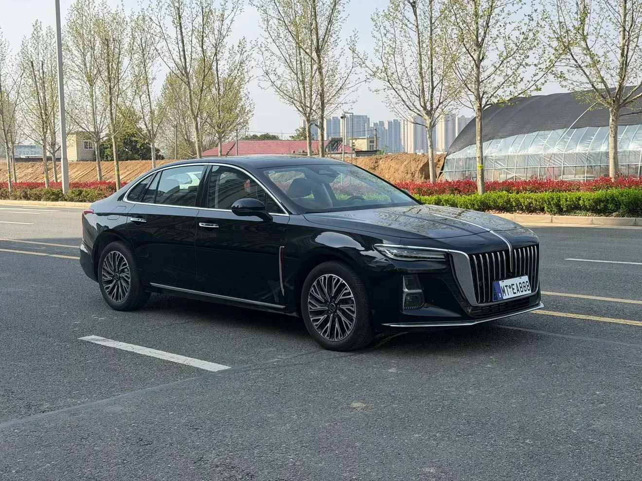 Hongqi H5