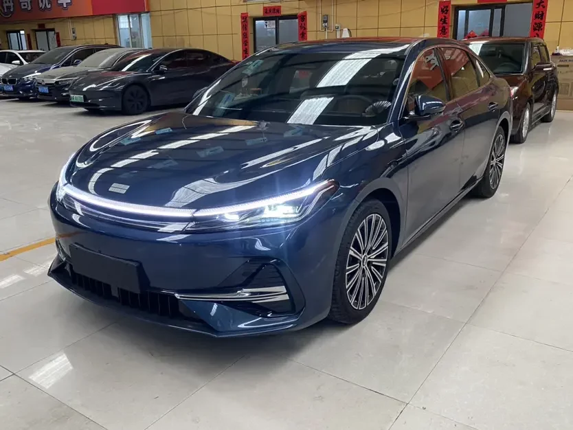 Geely Galaxy A7 EM