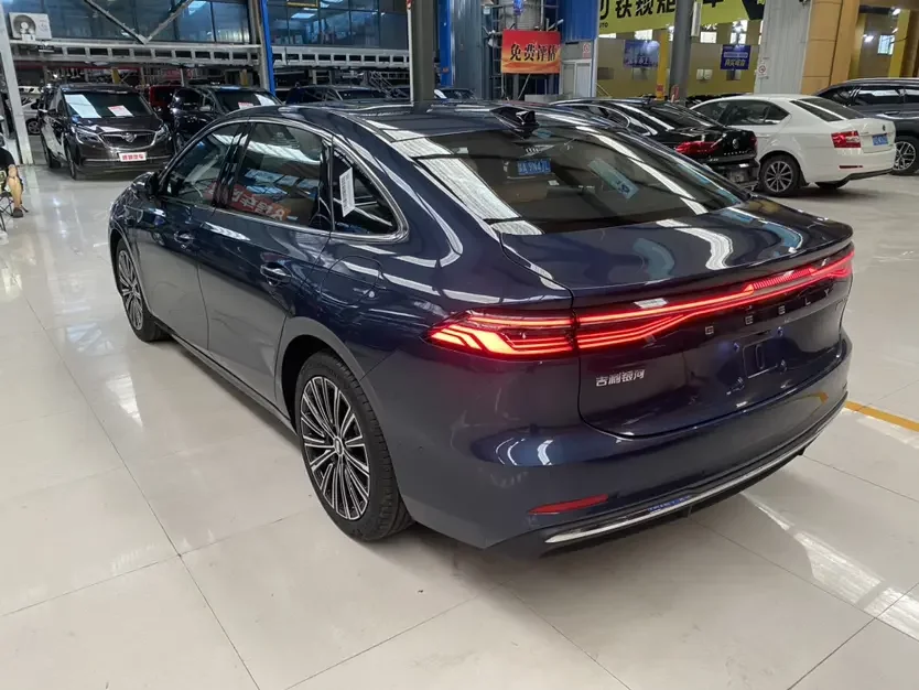 Geely Galaxy A7 EM