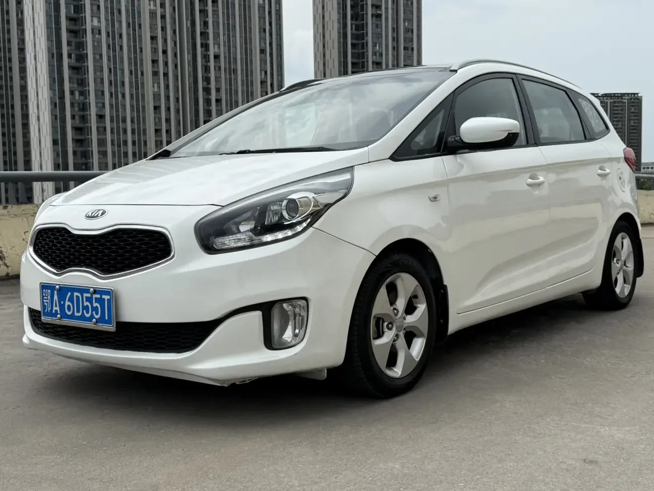Kia Carens