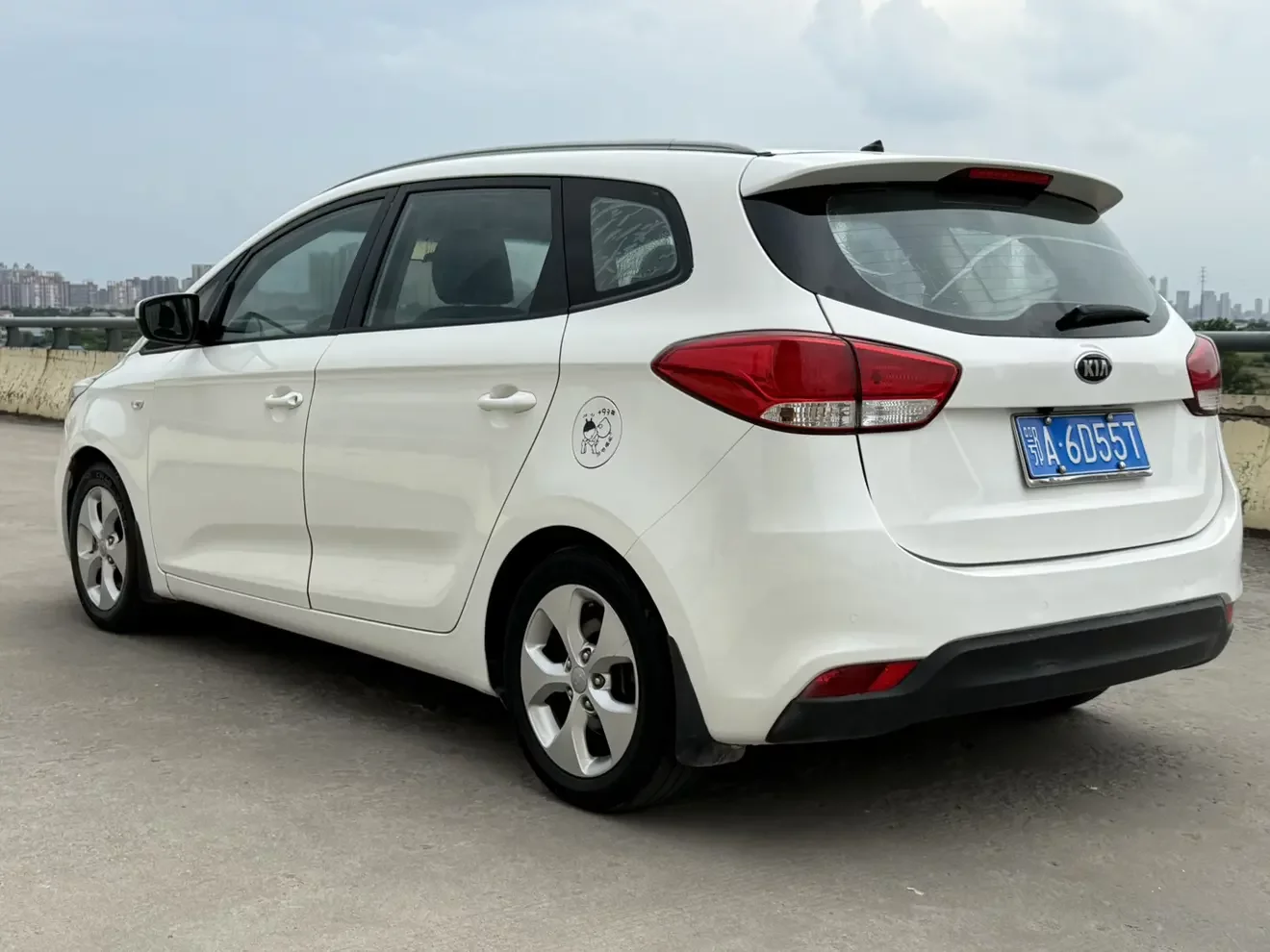 Kia Carens