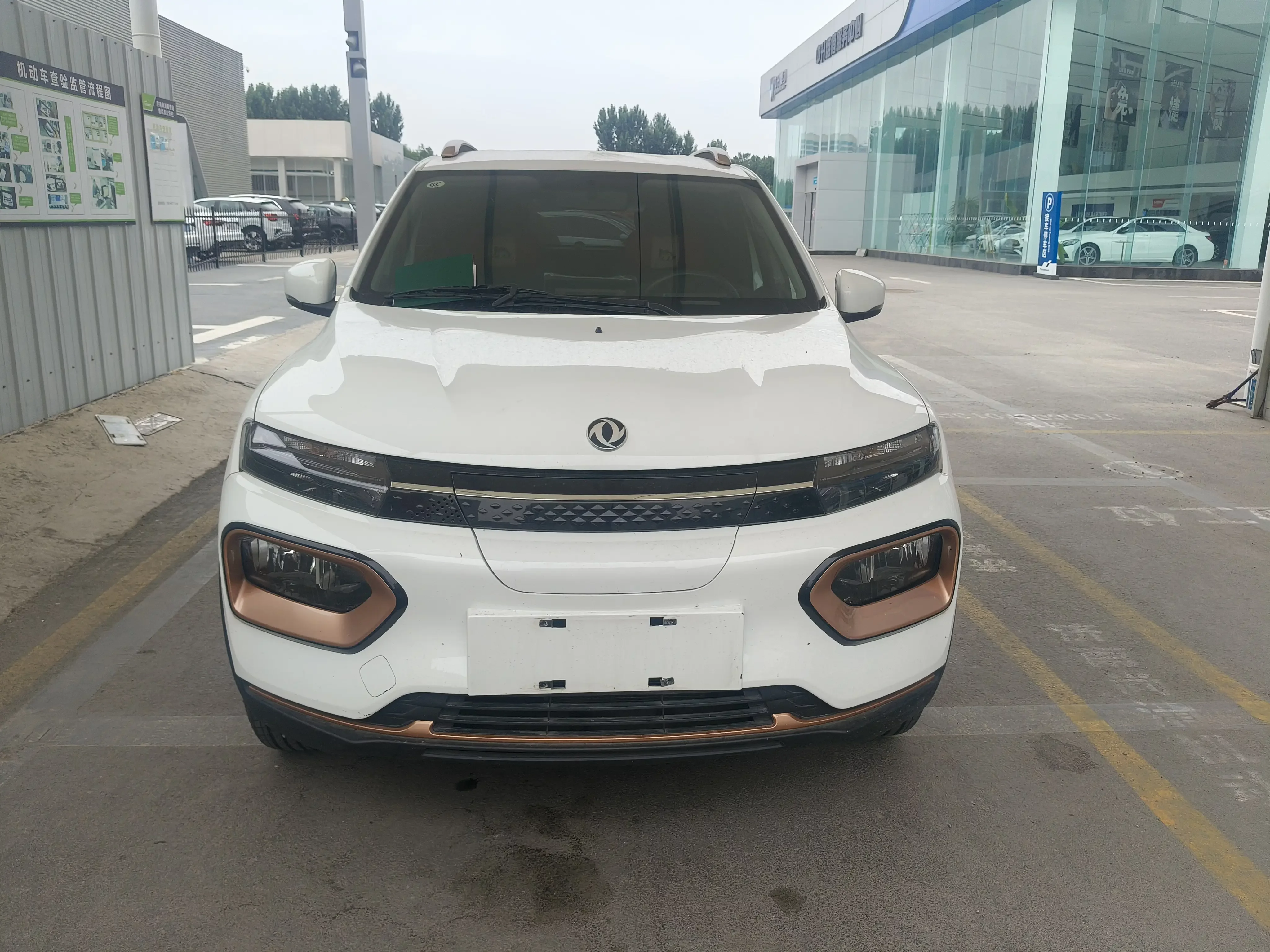 Dongfeng Nano BOX  из Китая