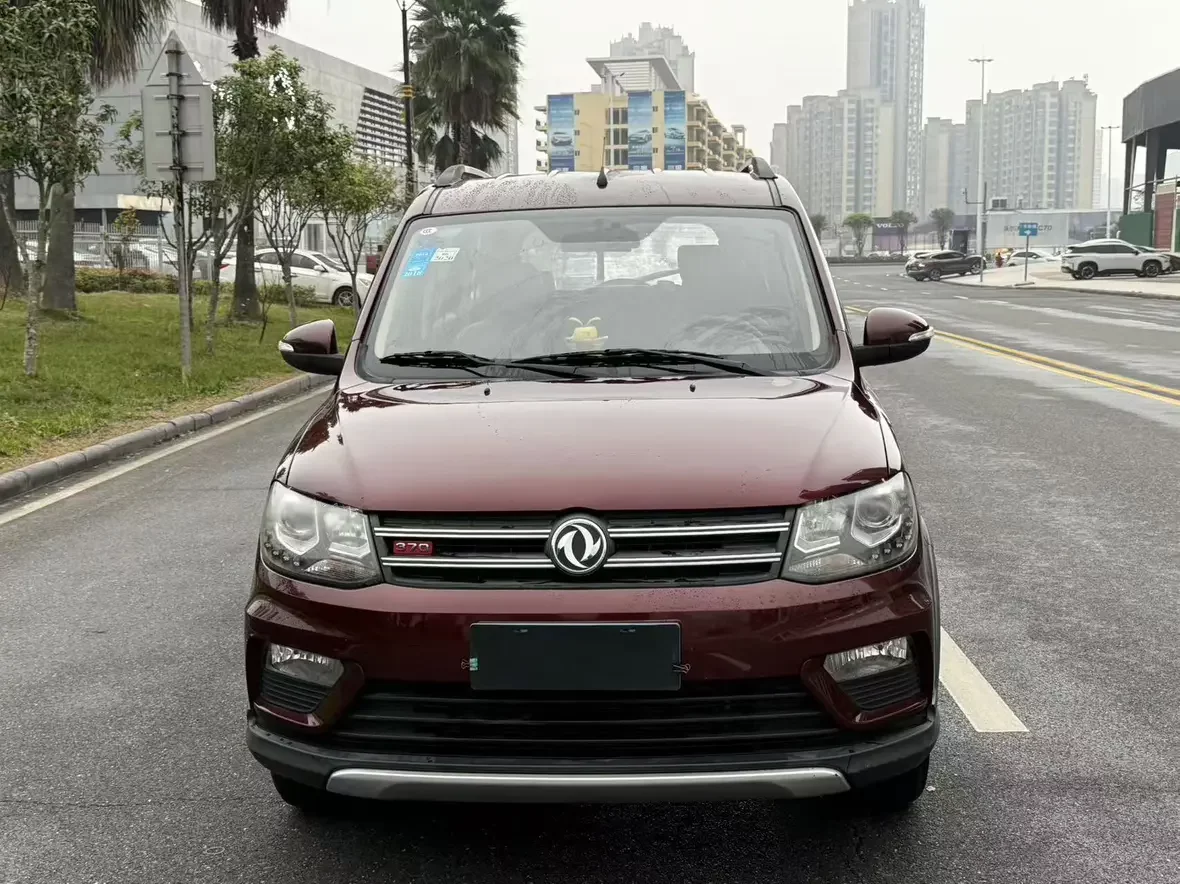 Dongfeng Fengon 370