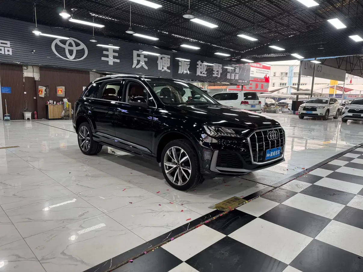 Audi Q7