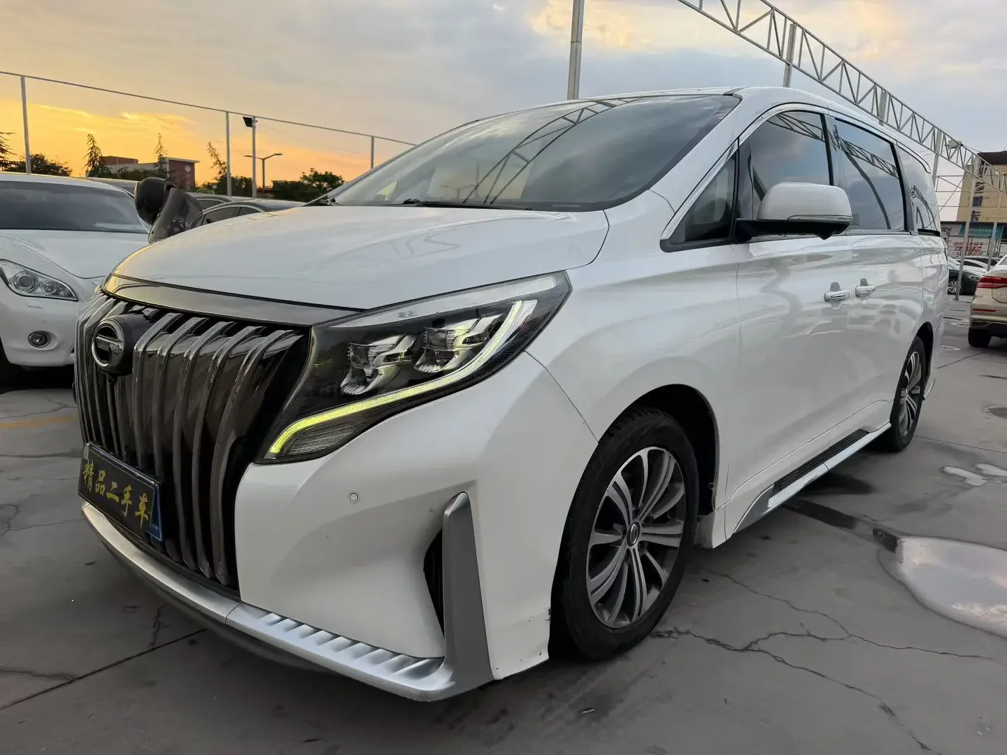 GAC Trumpchi M8  из Китая