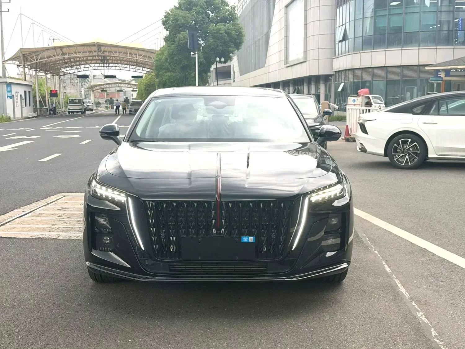 Hongqi H5