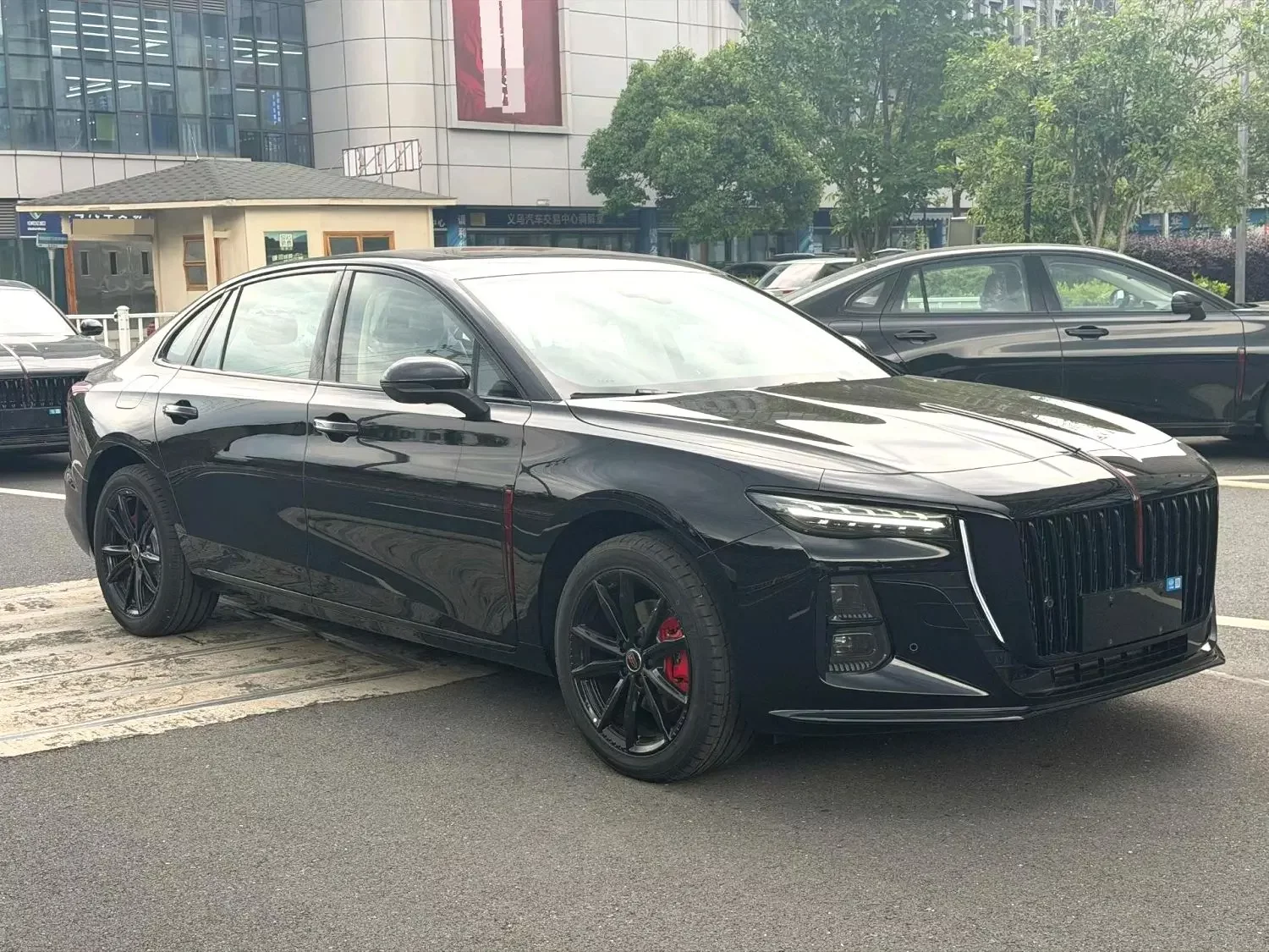 Hongqi H5