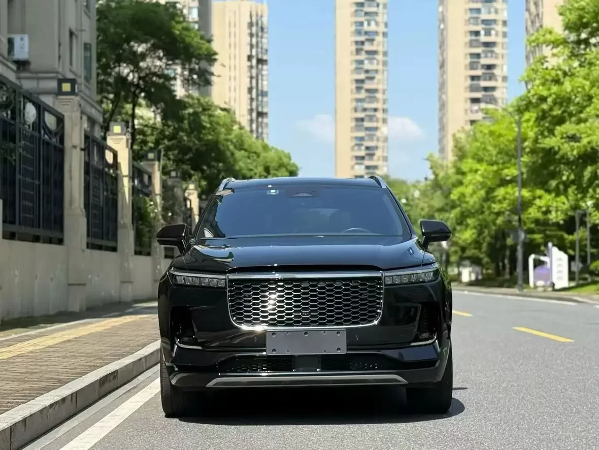 Li ONE (Ideal ONE)  из Китая
