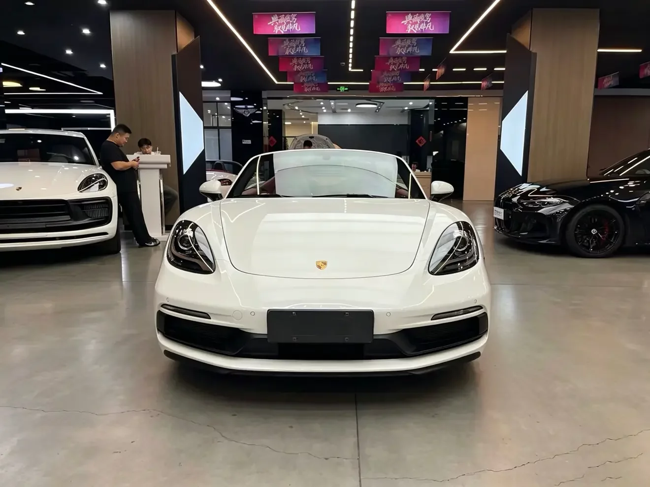 Porsche 718