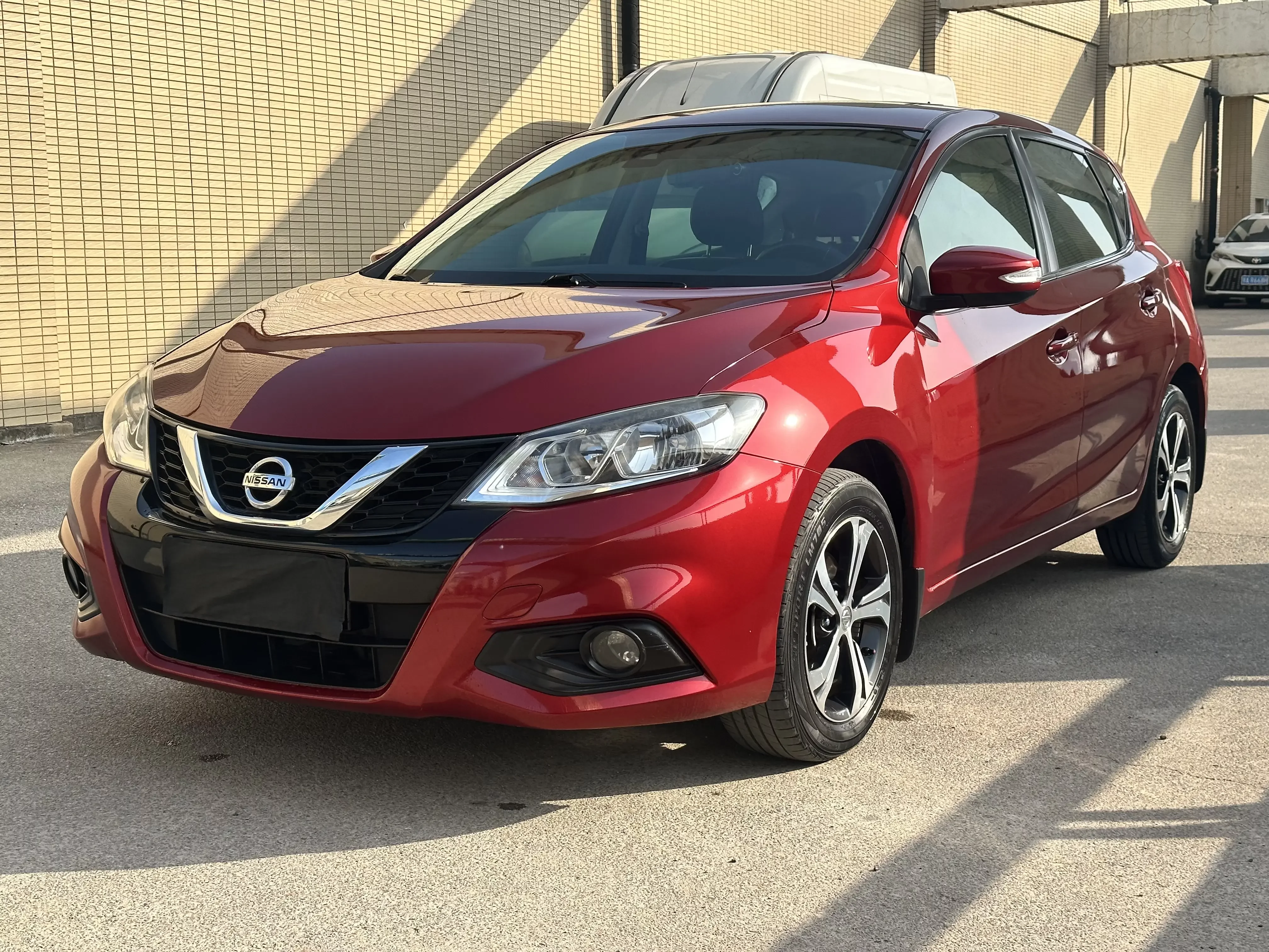 Nissan Tiida