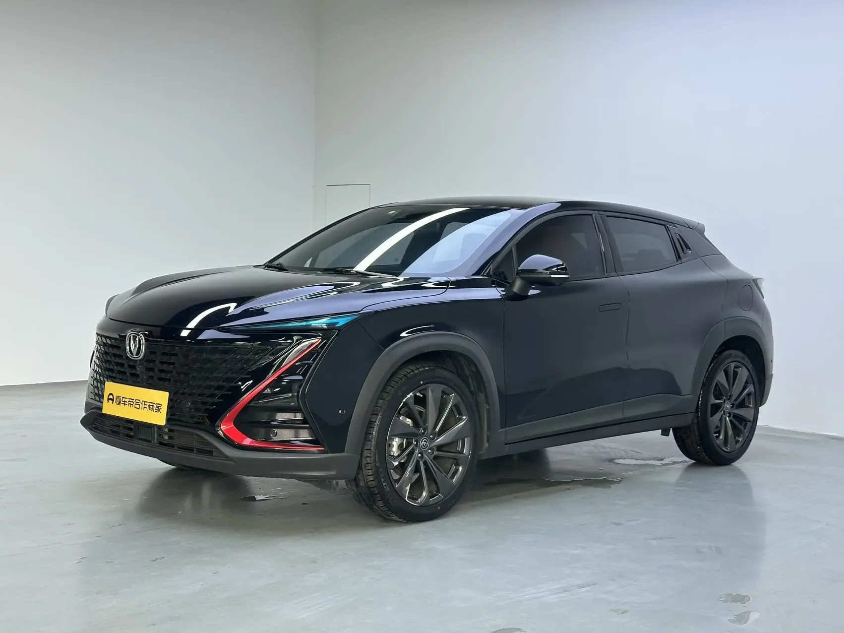 Changan UNI-T  из Китая
