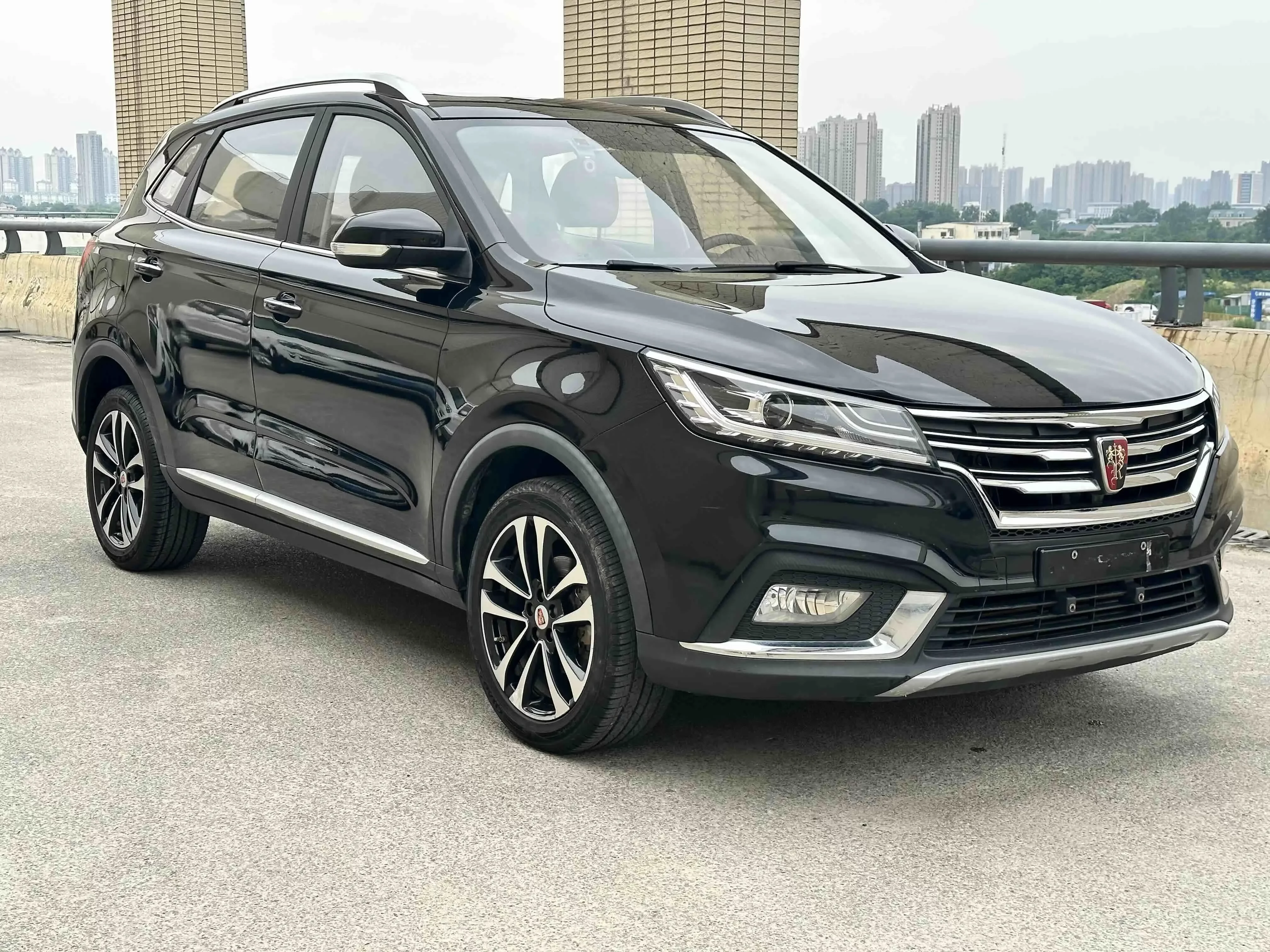 Roewe RX3