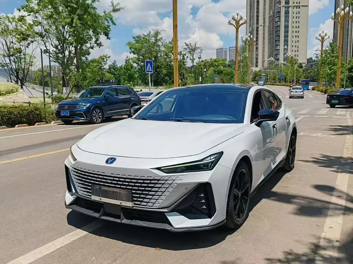 Changan UNI-V