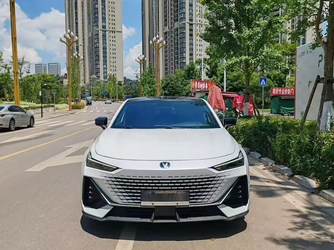 Changan UNI-V