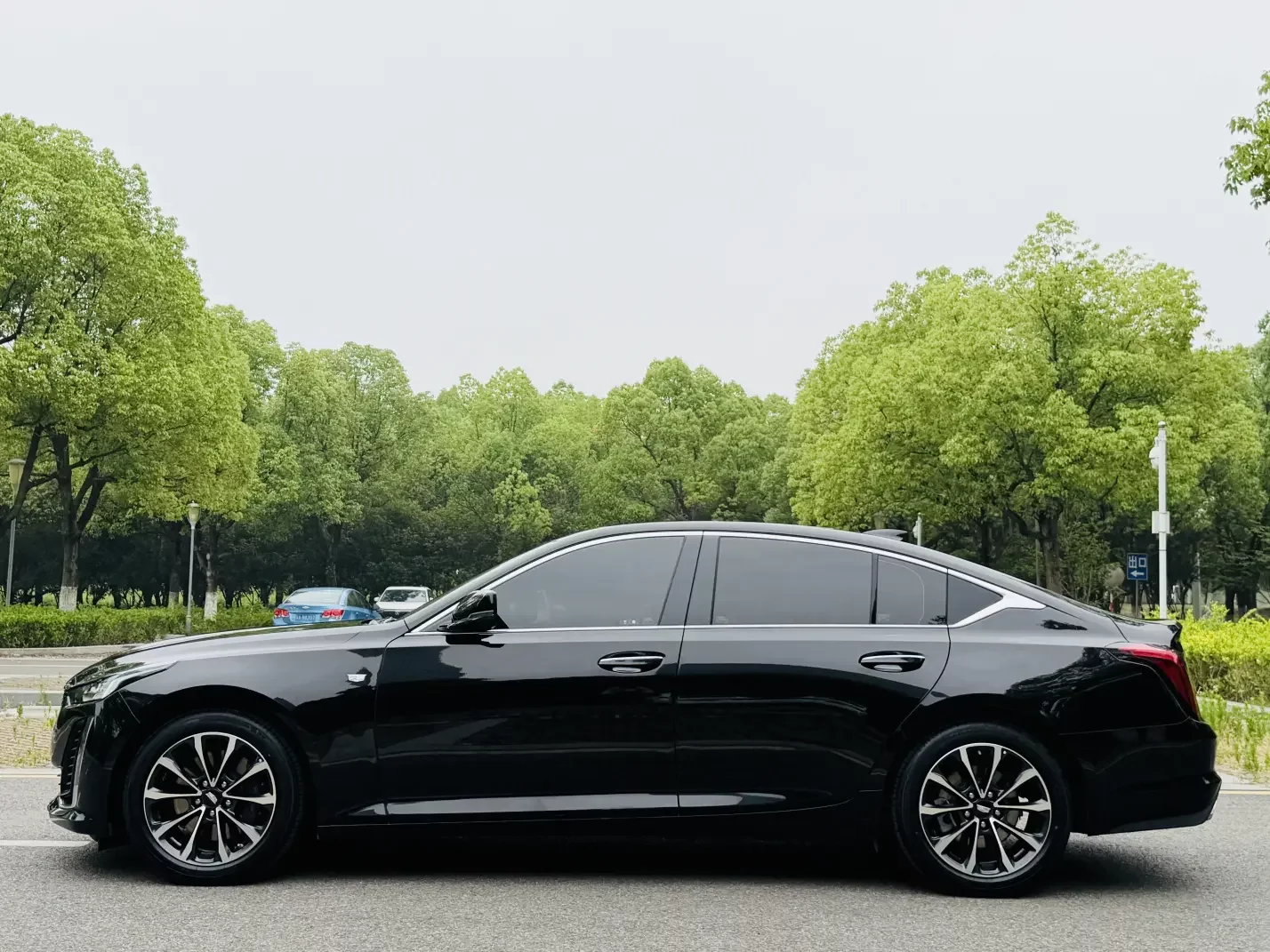 Cadillac CT5