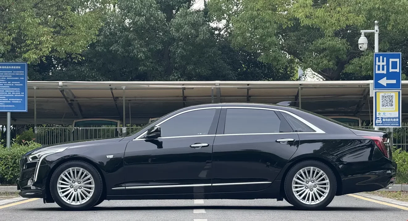 Cadillac CT6