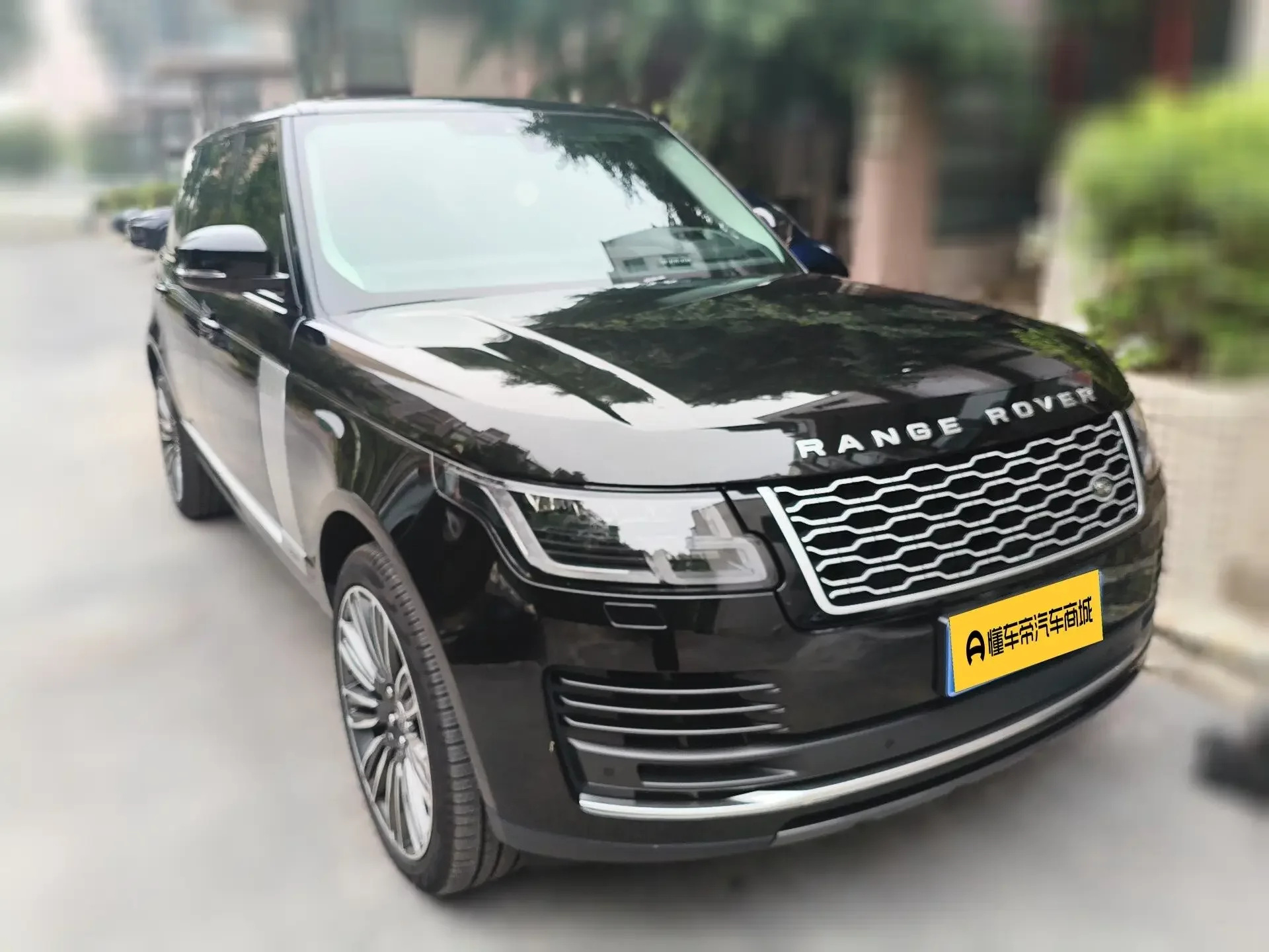 Land Rover range rover