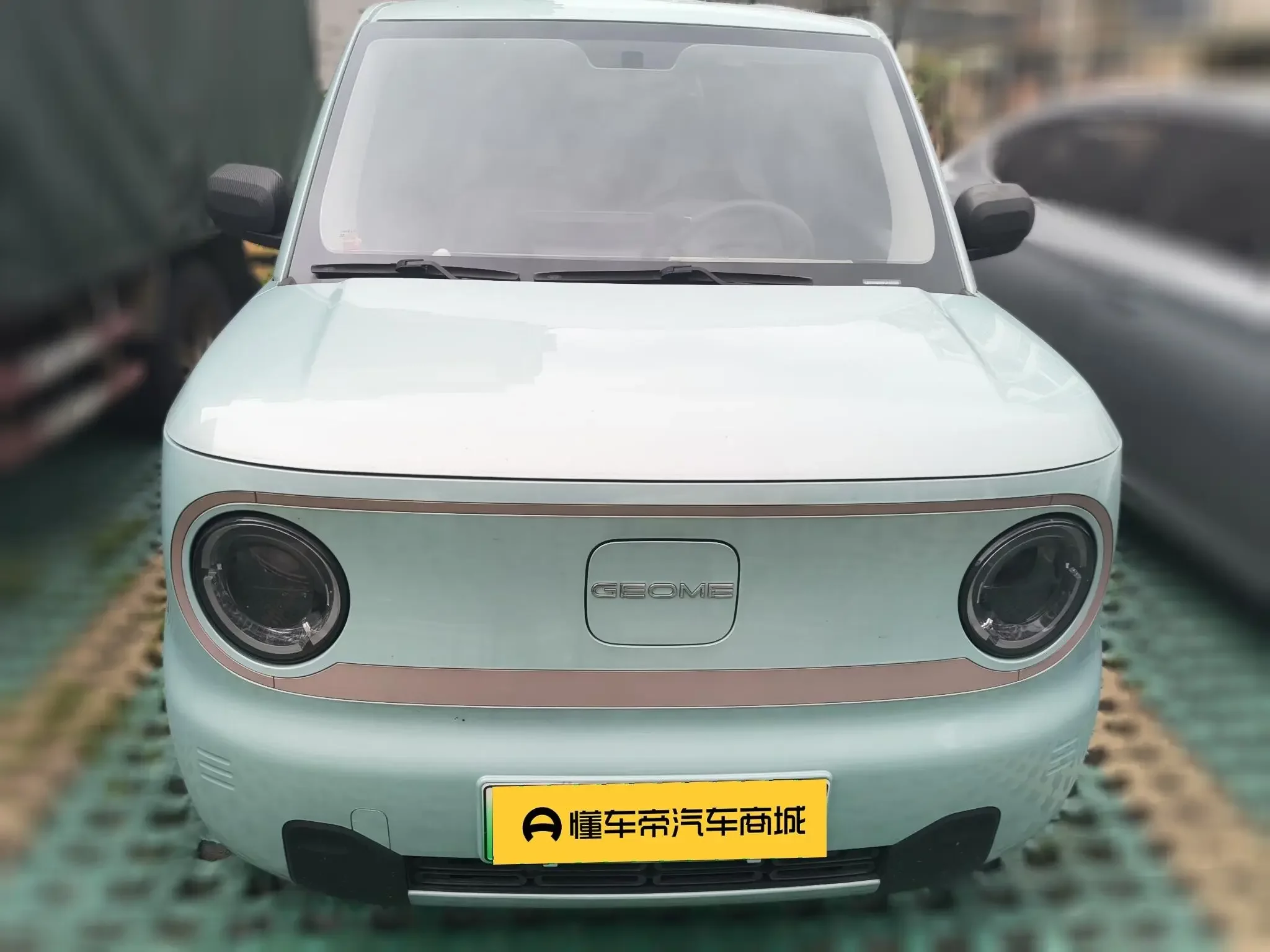 Geely panda