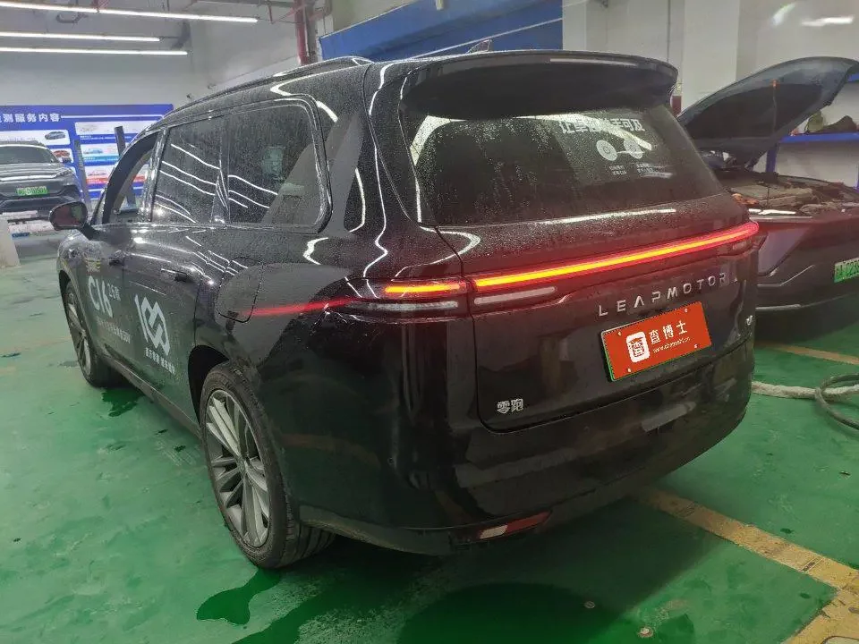 Leapmotor C16