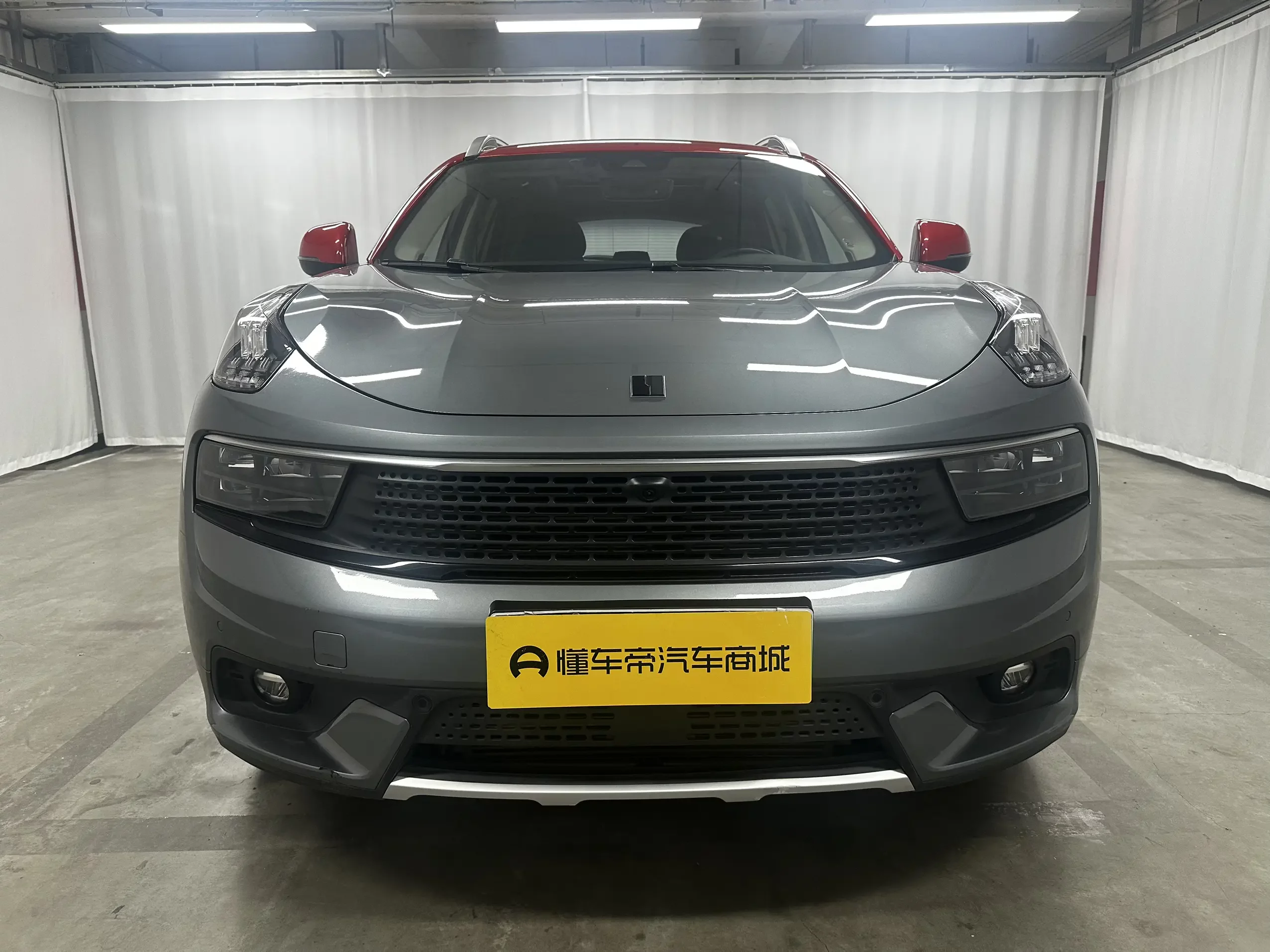 Lynk & Co 01 EM-P