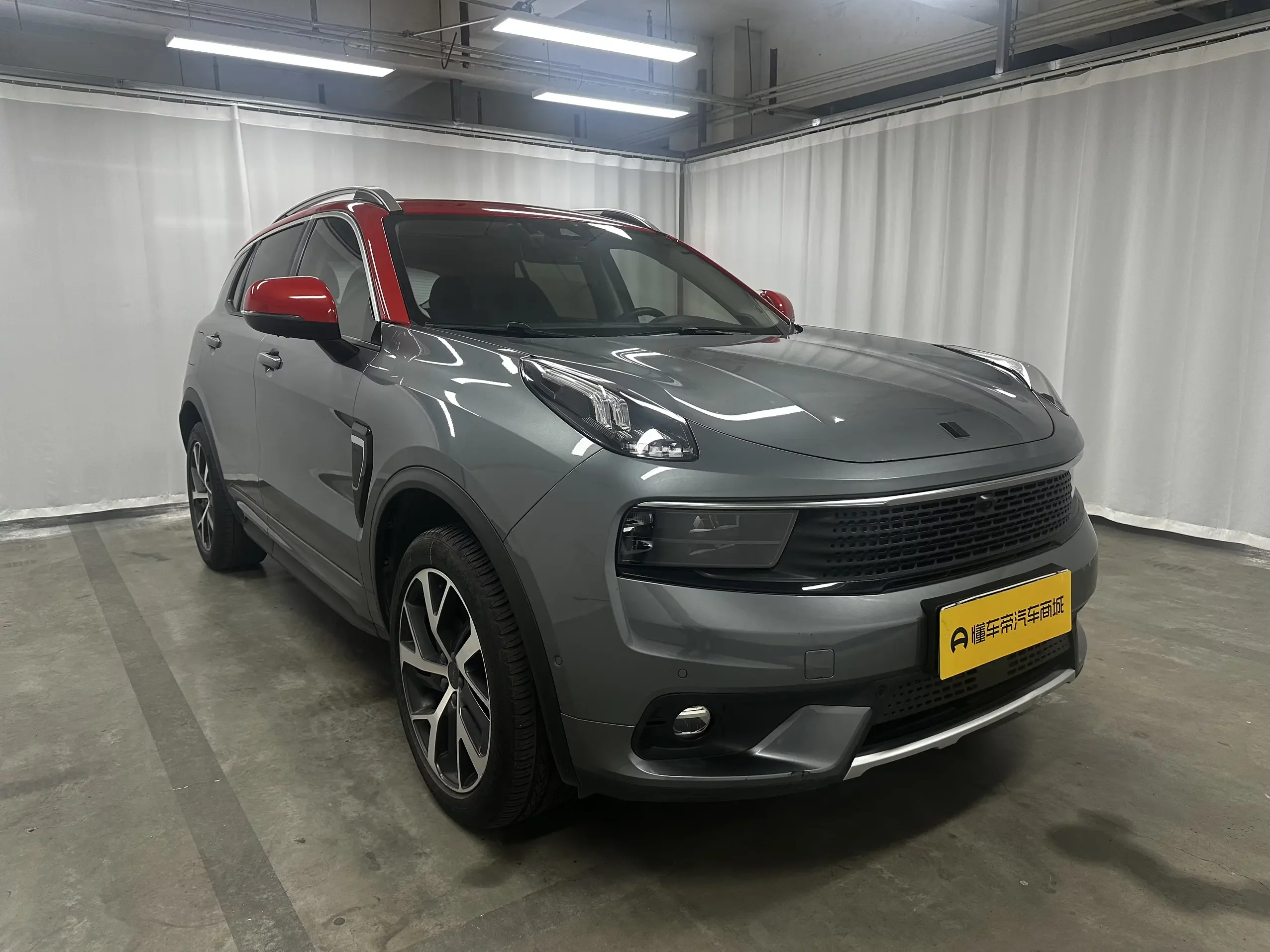 Lynk & Co 01 EM-P