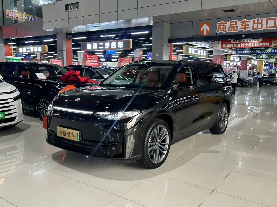 Leapmotor C16