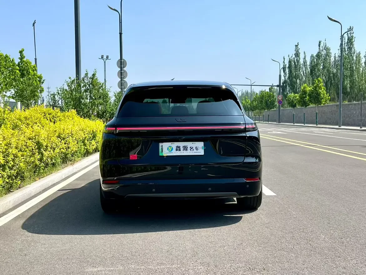 Lixiang L7