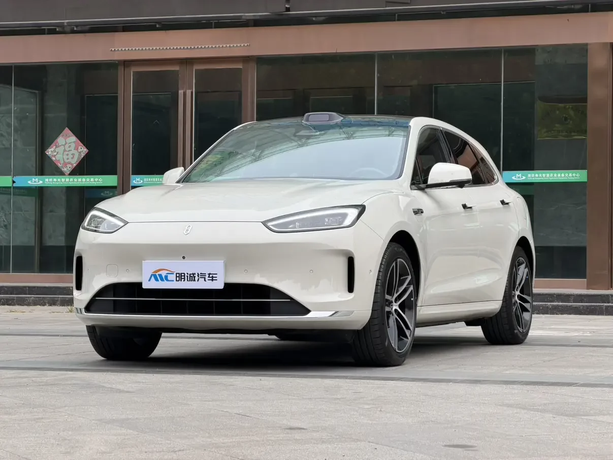 AITO M5