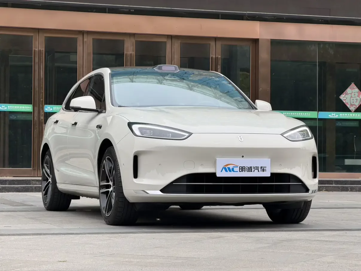 AITO M5