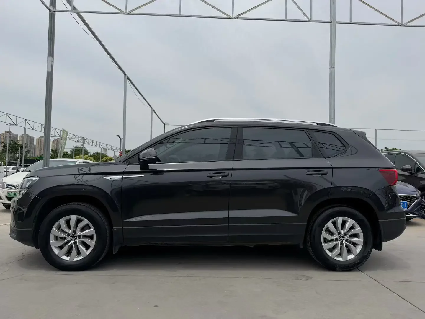 Volkswagen Tharu
