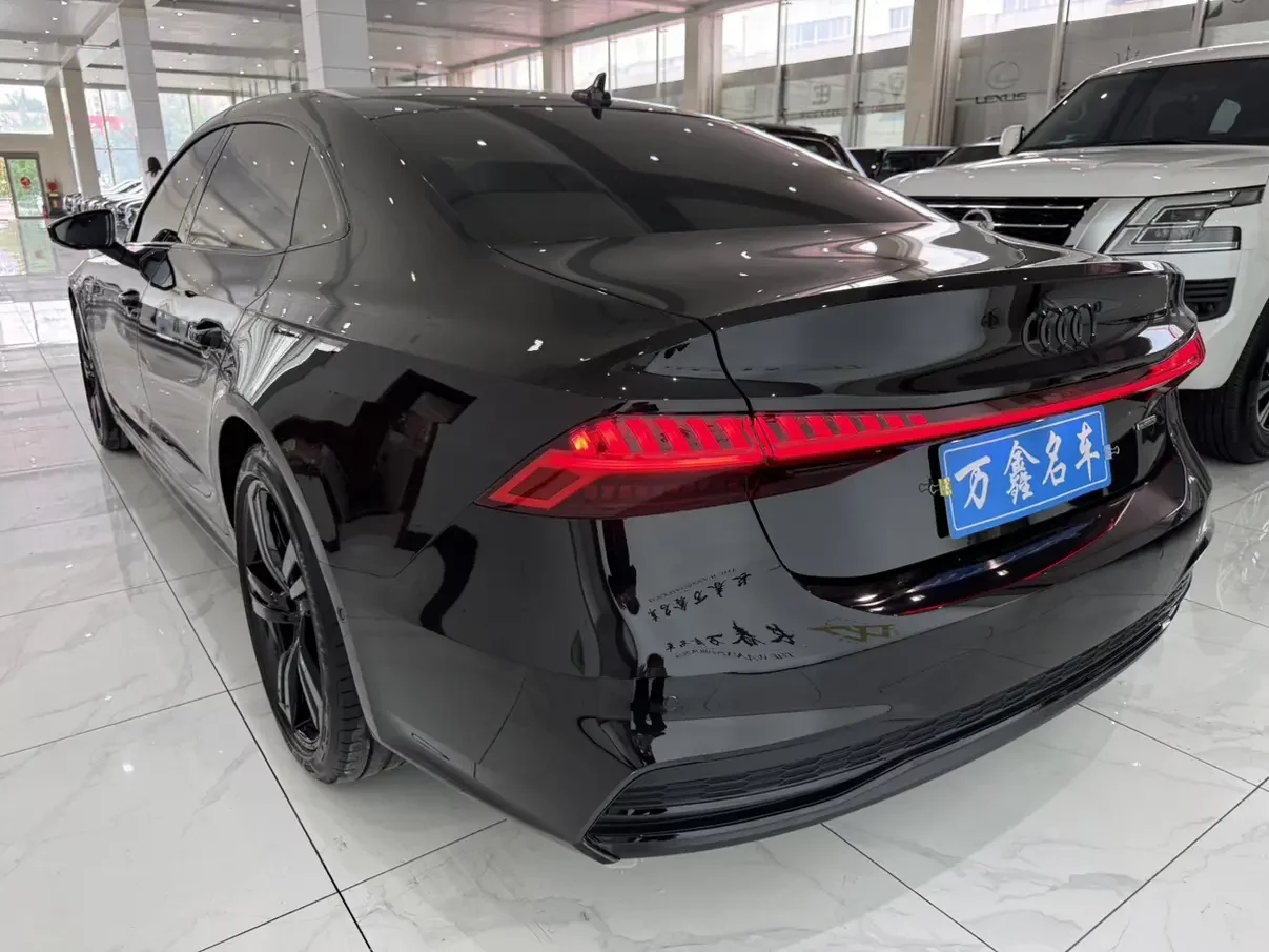 Audi A7L