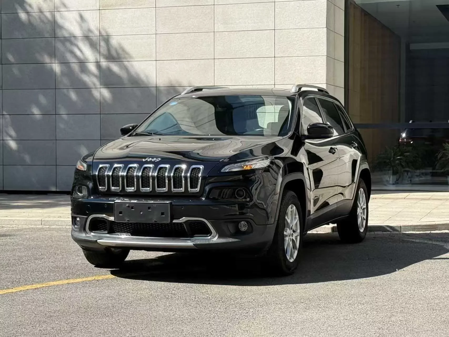 Jeep Cherokee  из Китая