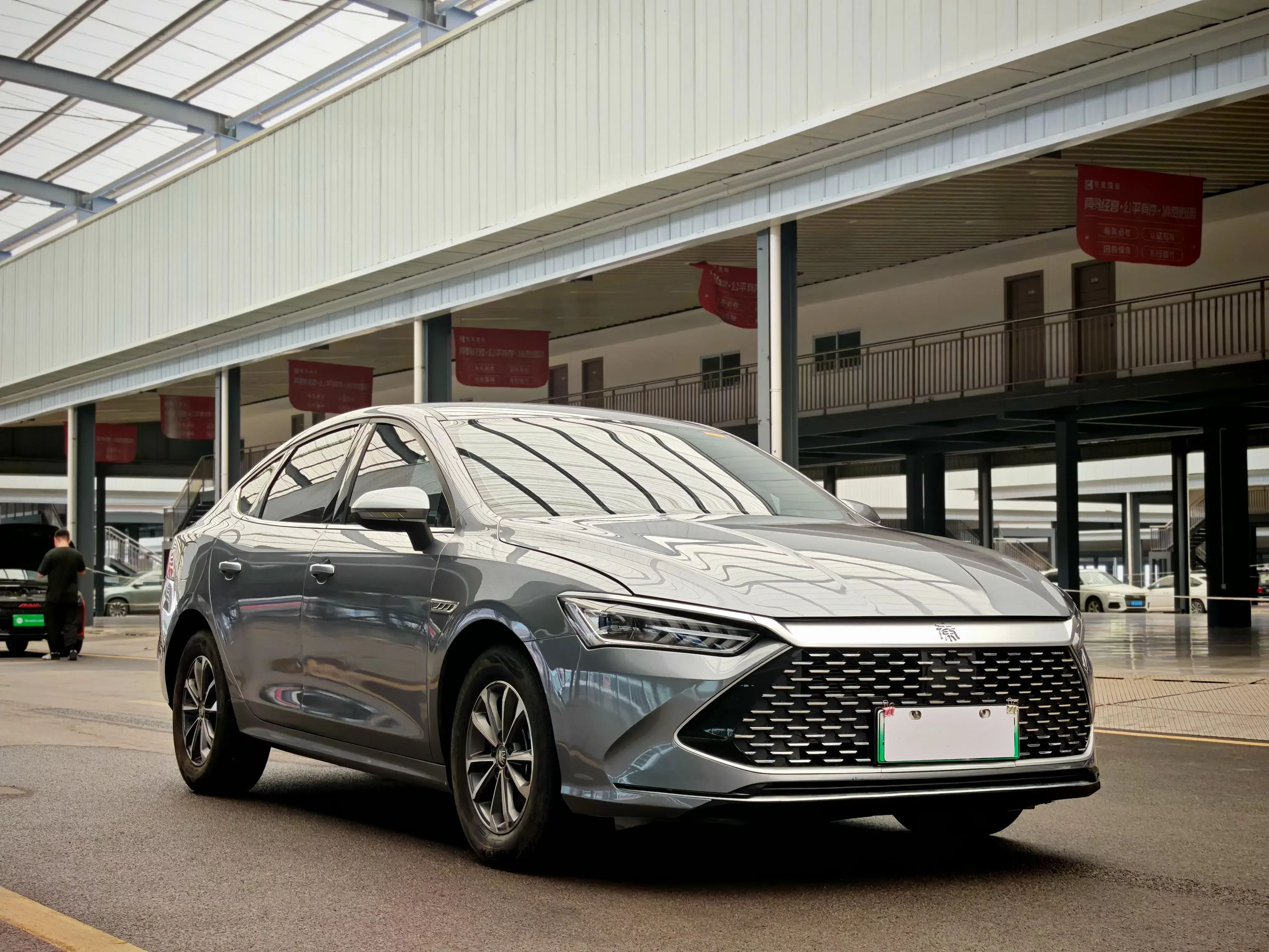 BYD Qin PLUS DM