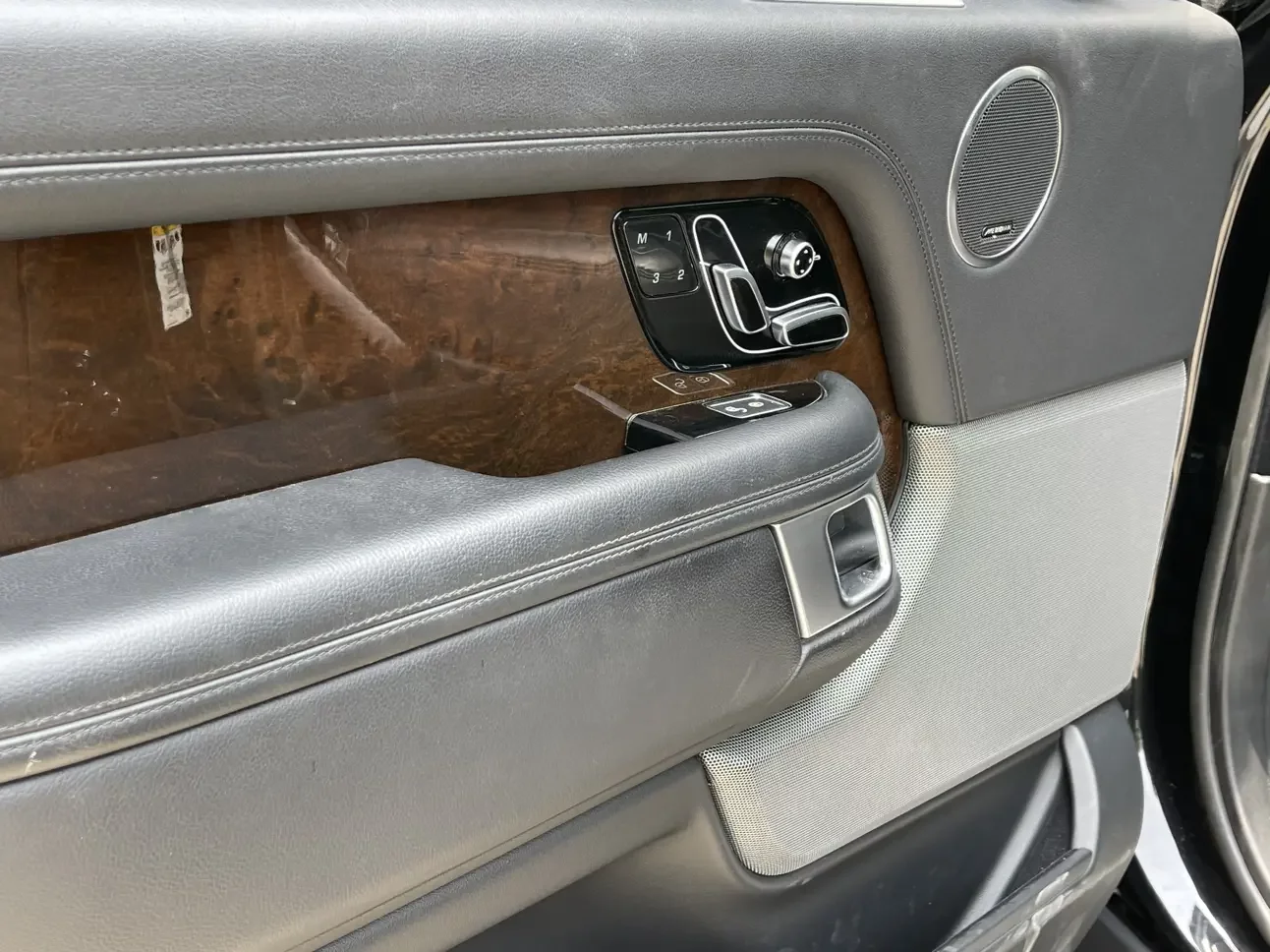 Land Rover range rover