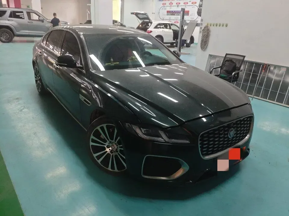 Jaguar XFL  из Китая